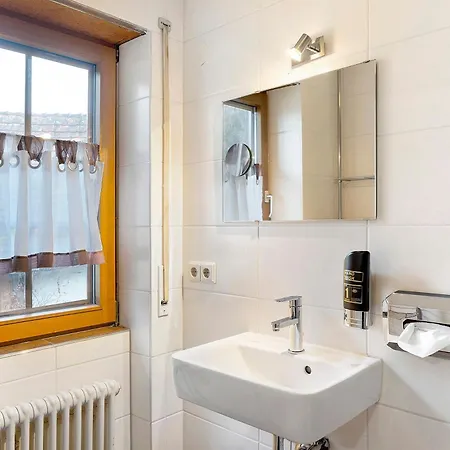 Holzwurm Guest house