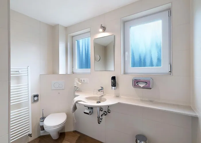 Holzwurm Guest house 3*